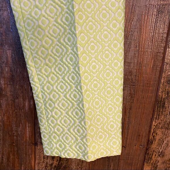 Paperwhite 8 Fluorescent Green Diamond Textured Design Skinny Cigarette Pants - Picture 9 of 10